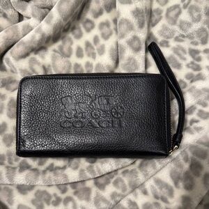 Coach F75908 Pebble Leather Large Zip Around Phone Wristlet Wallet Black